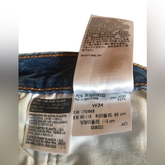 VINTAGE LEVIS 501 DISTRESSED DENIM JEAN SHORTS - Picture 8 of 8